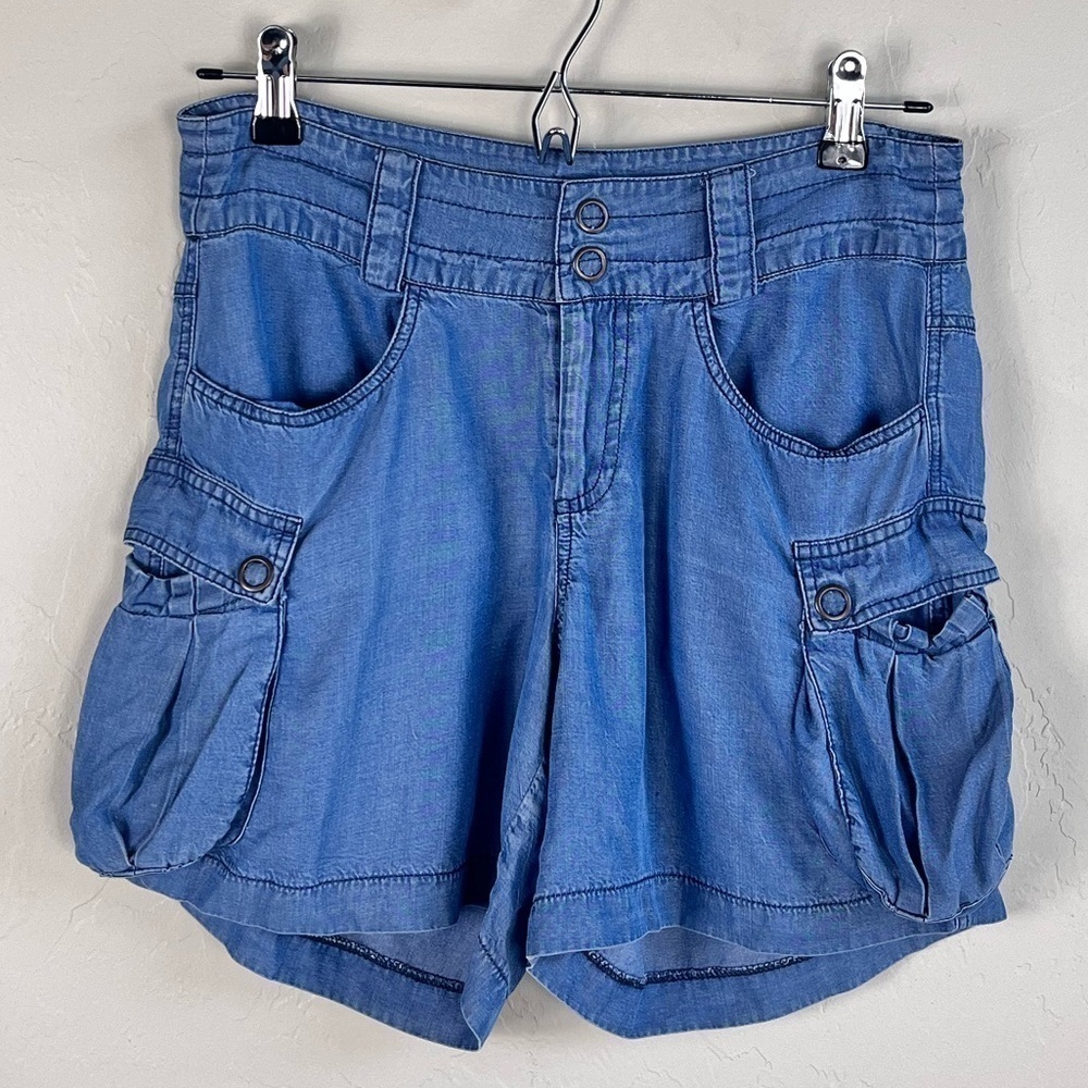 Monteau Chambray Cargo Shorts